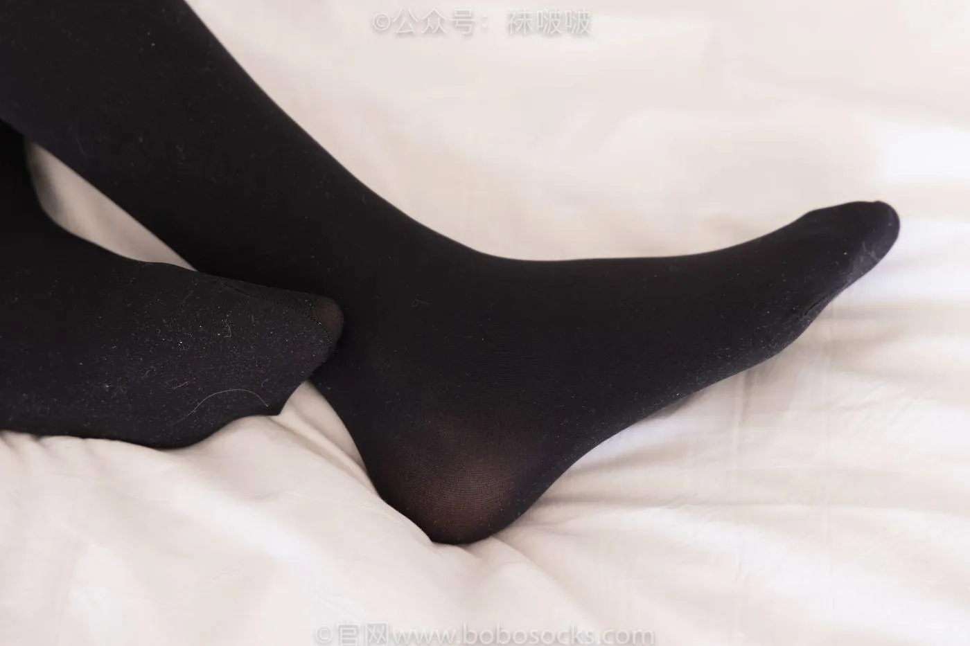 [BoBoSocks袜啵啵]NO.053 小甜豆-皮鞋、厚黑丝、黑色蕾丝船袜 [143P]插图5